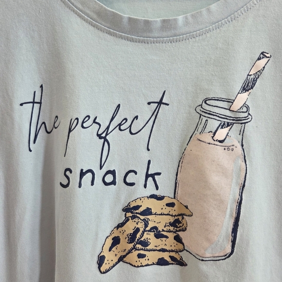 ⭐️La Vie En Rose Light Blue Long Sleeve Tee Size Small - Picture 3 of 5